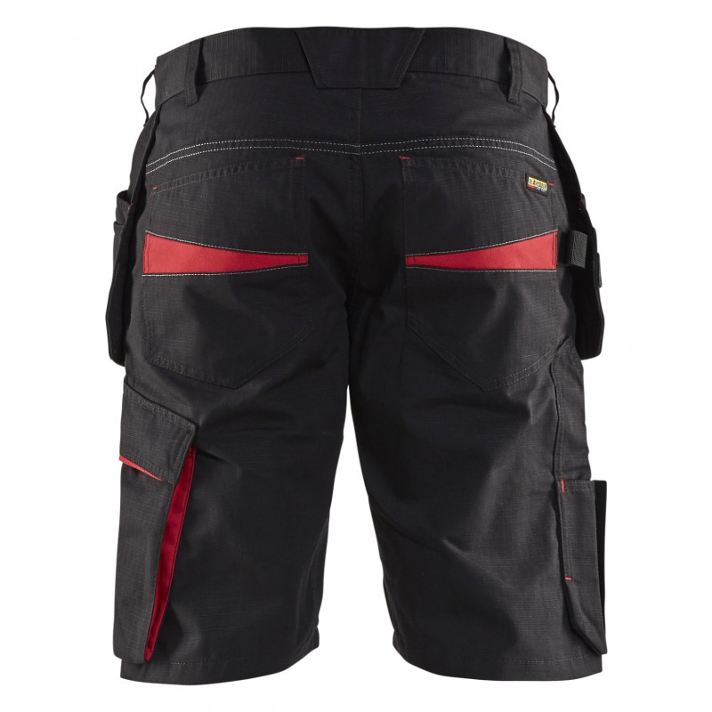 Service short met spijkerzakken