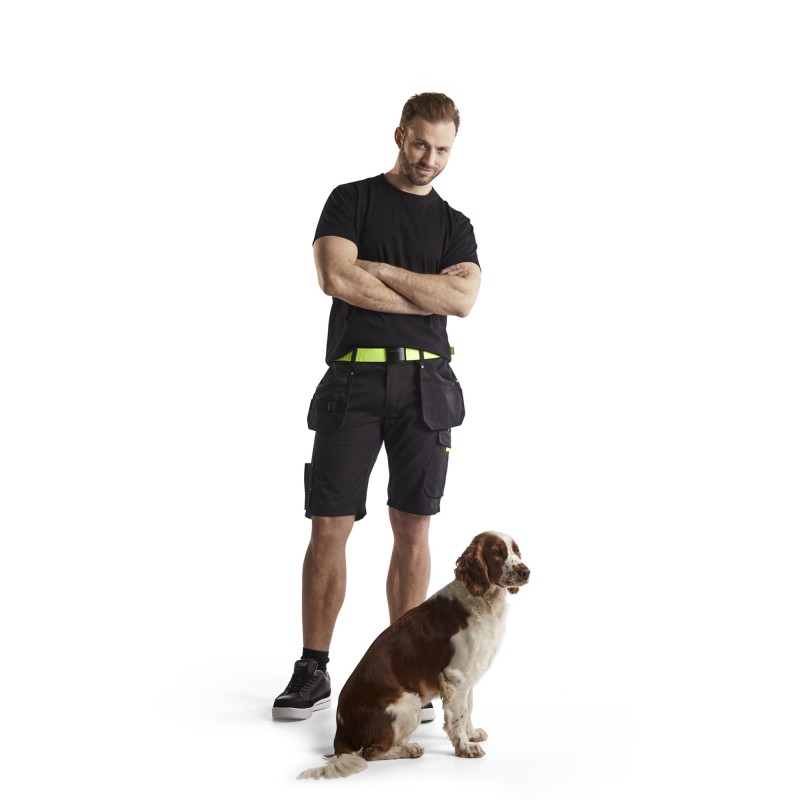 Service short met spijkerzakken