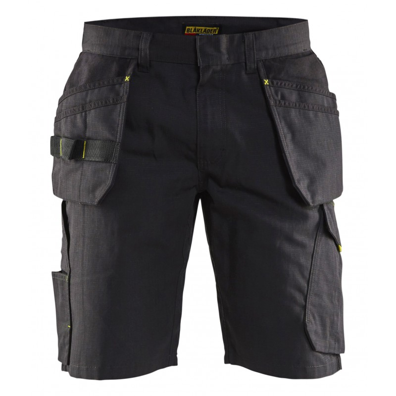 Service short met spijkerzakken