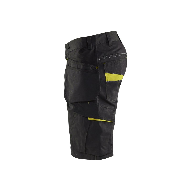 Service short met spijkerzakken