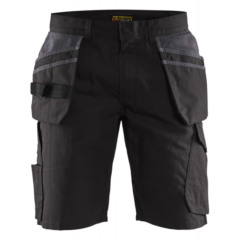 Service short met spijkerzakken