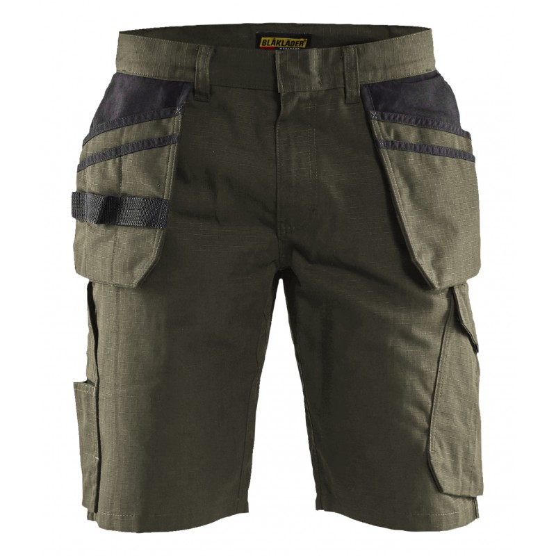 Service short met spijkerzakken